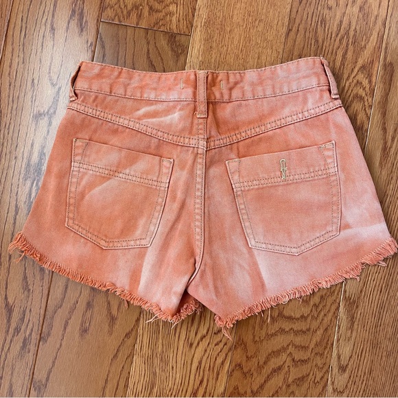 Free People shorts size 25 in a tie dye rust/orange color - Picture 3 of 3